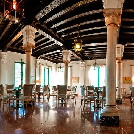 Hotel Oromana الكالا ذي غواذَيْرا المظهر الخارجي الصورة