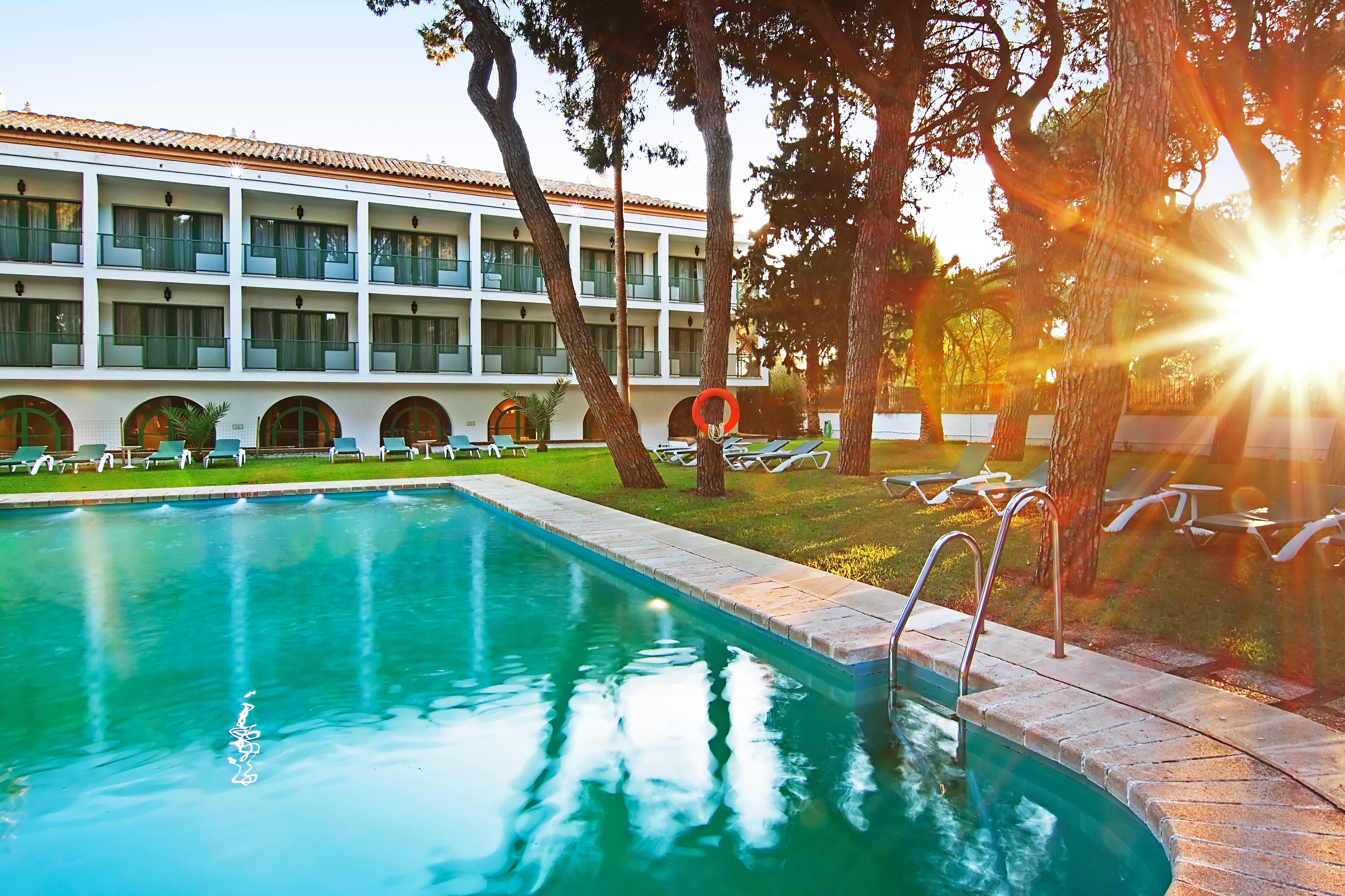 Hotel Oromana الكالا ذي غواذَيْرا المظهر الخارجي الصورة
