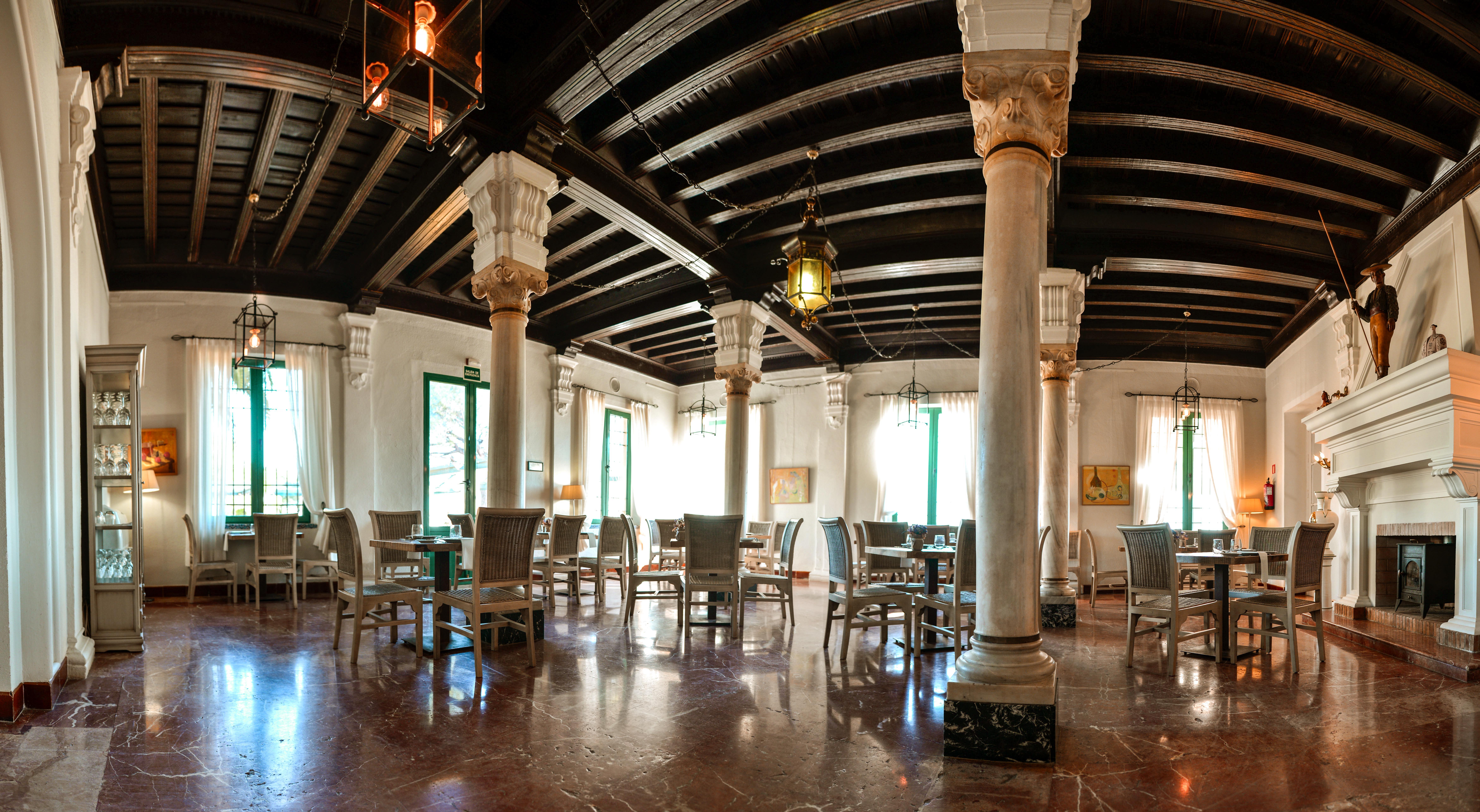 Hotel Oromana الكالا ذي غواذَيْرا المظهر الخارجي الصورة